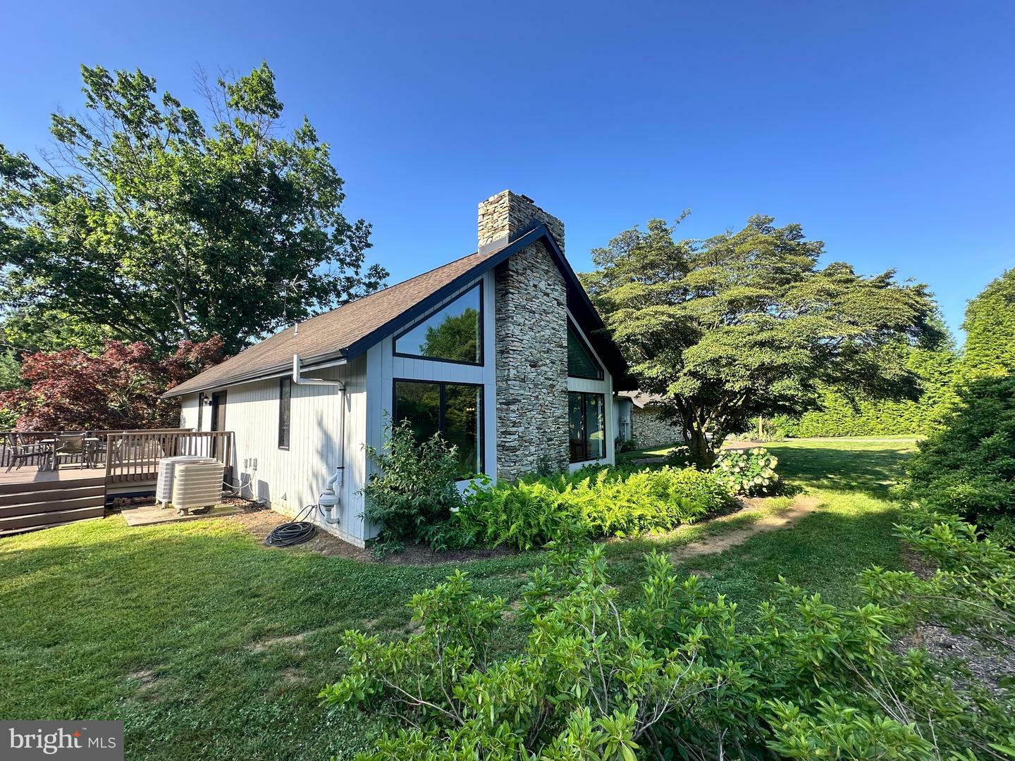 Property Photo: 213 Tomahawk Drive PA 17516