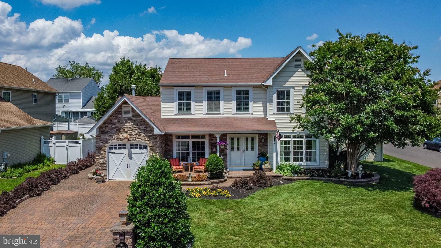 Property Photo: 1421 Custom House Square PA 19020