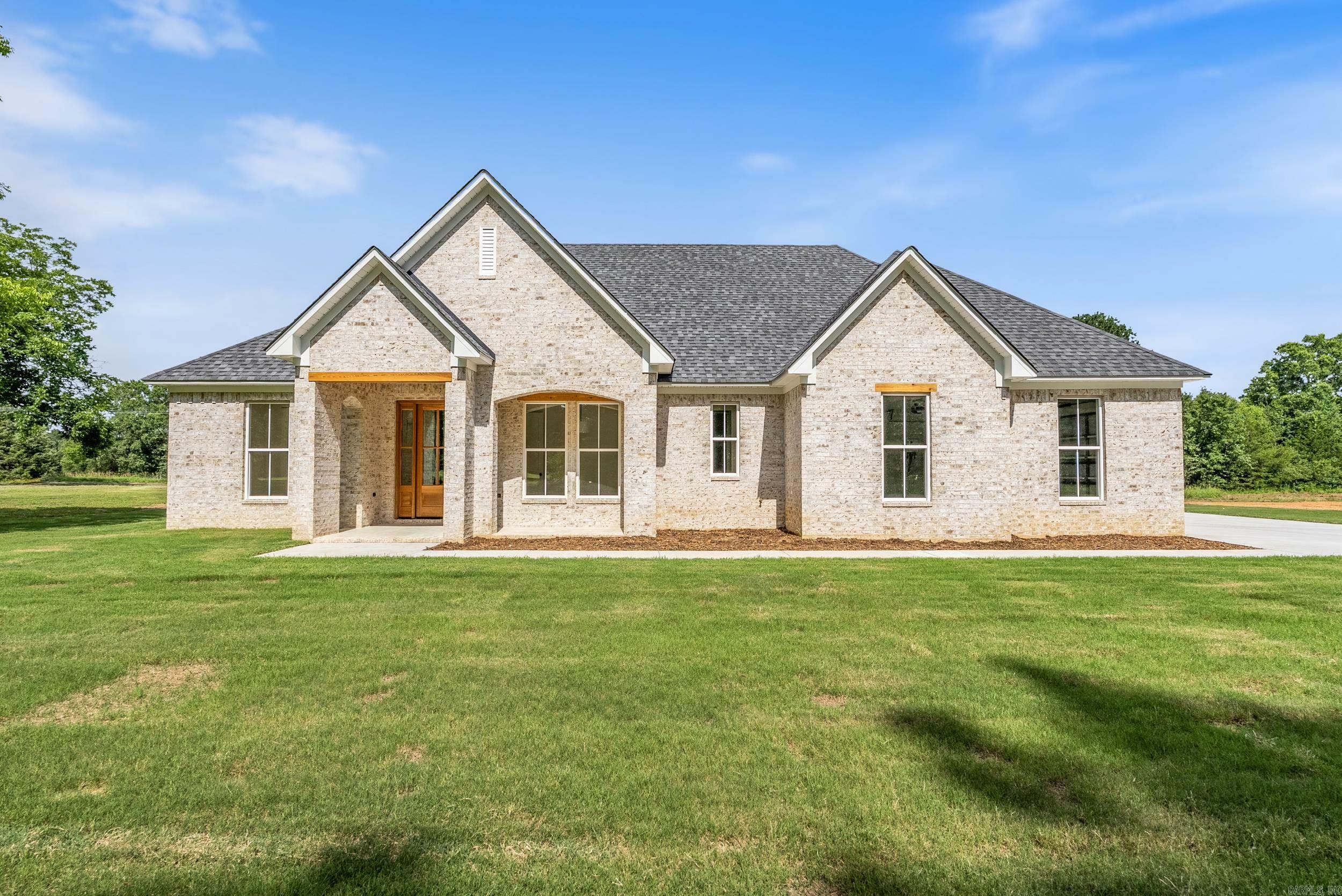 Property Photo: 3 Cardin Cove AR 72058