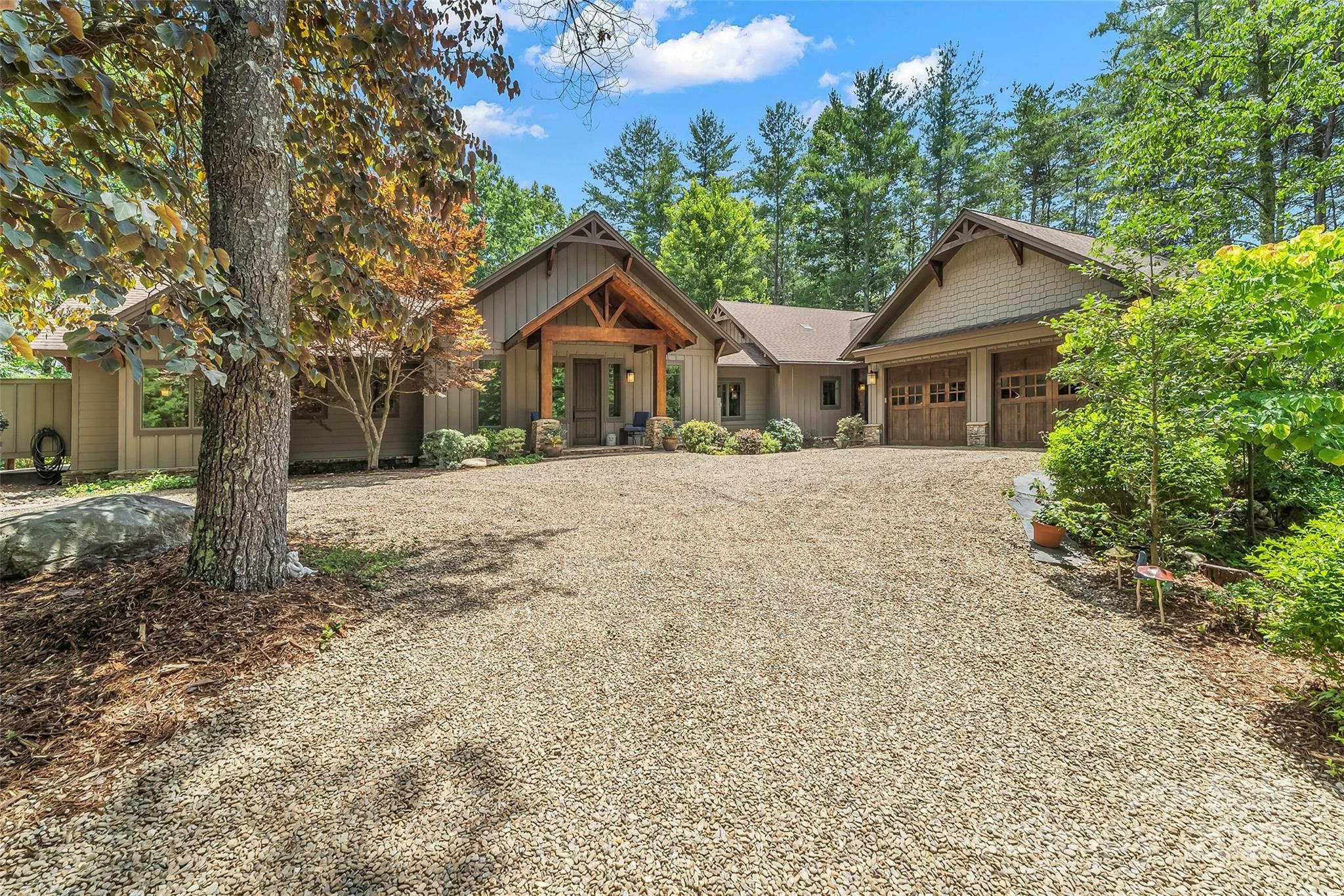 Property Photo: 429 Turtle Head Drive NC 28761