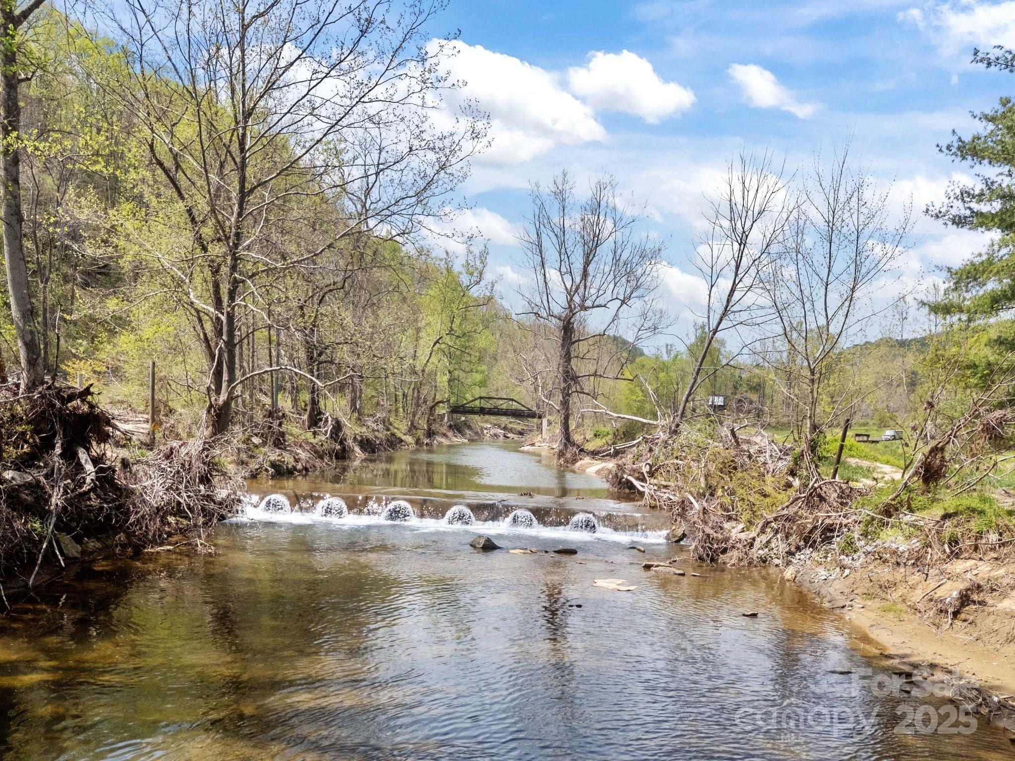 Property Photo: 2978 Nc 9 Highway NC 28711