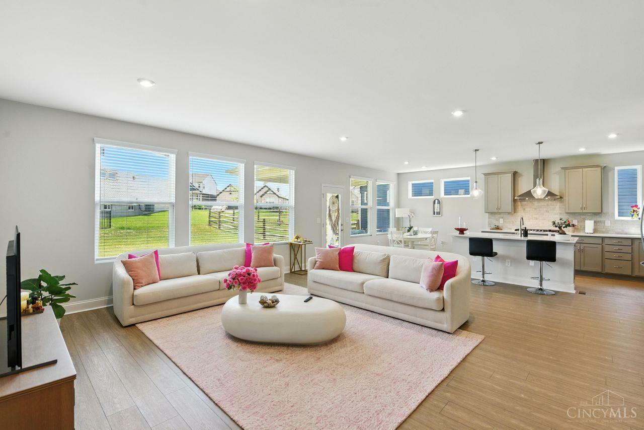 Property Photo: 1162 Melbourne Court OH 45036