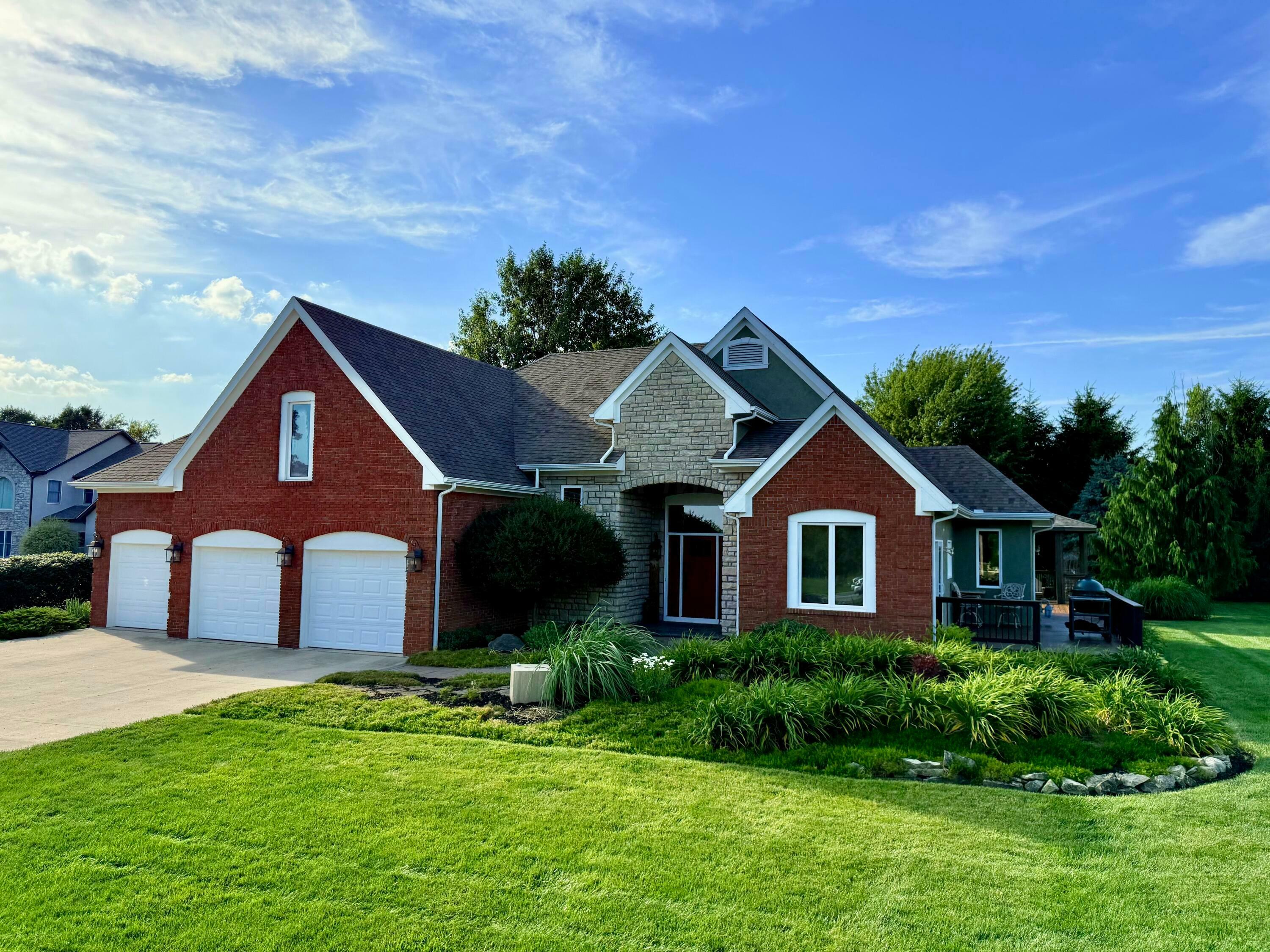 Property Photo: 1484 Lighthouse Ridge OH 43302