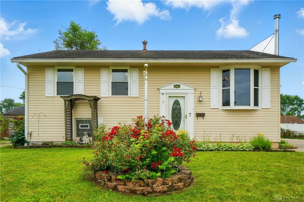 Property Photo:  1205 Burket Drive  OH 45344 