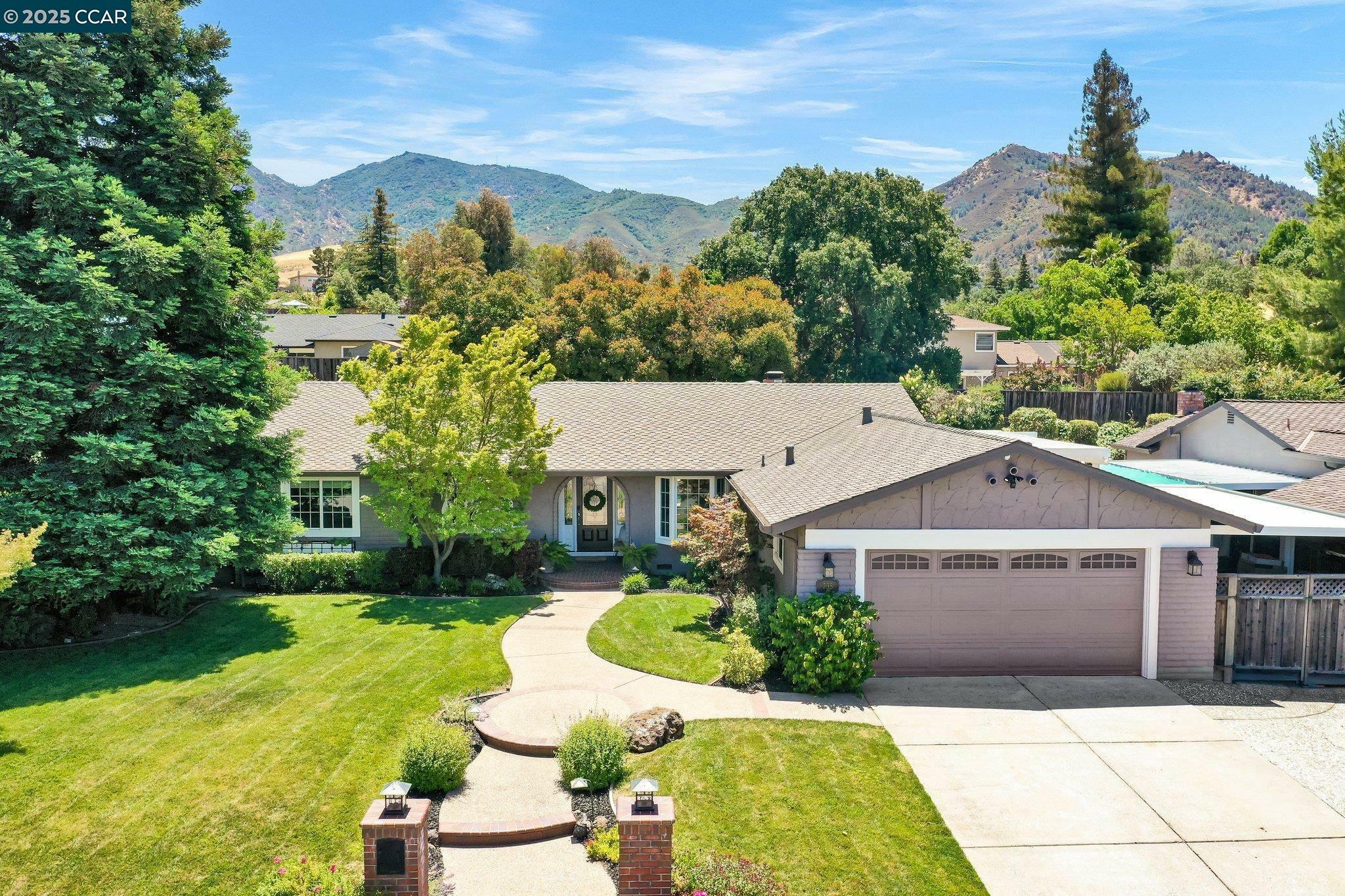 Property Photo: 735 Bloching Cir CA 94517