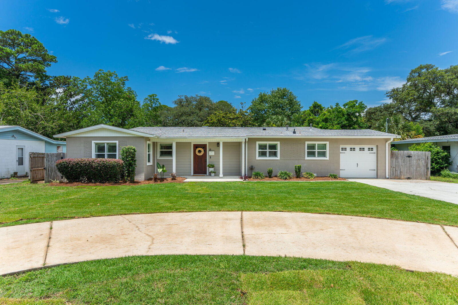 Property Photo:  18 SE Waynel Circle  FL 32548 