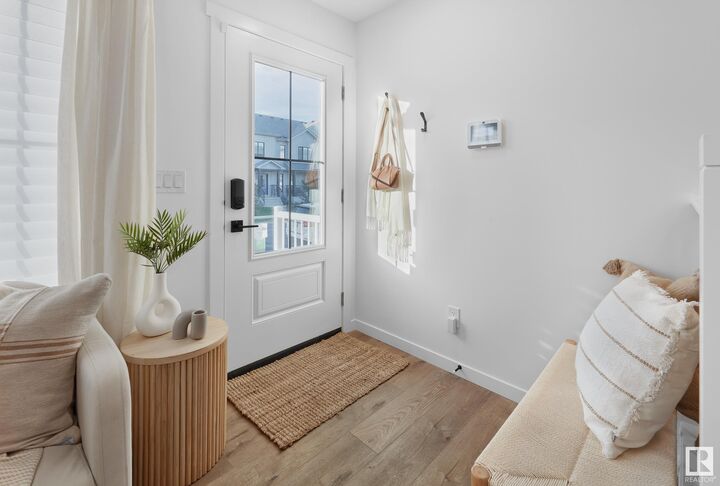 Property Photo:  15 Elizabeth Gardens  AB T7X 3C7 