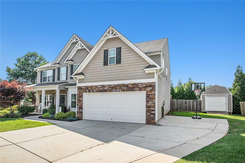 Property Photo: 1329 Old Glory Court GA 30548