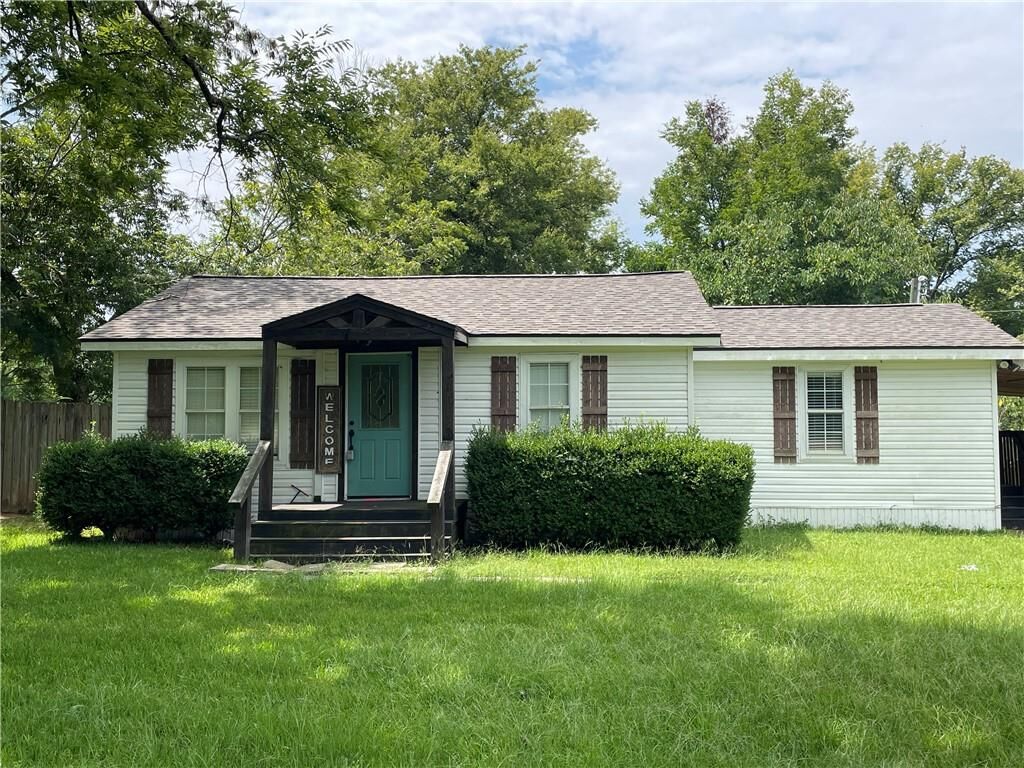 Property Photo:  2326 N Highway 1 Highway  LA 71457 