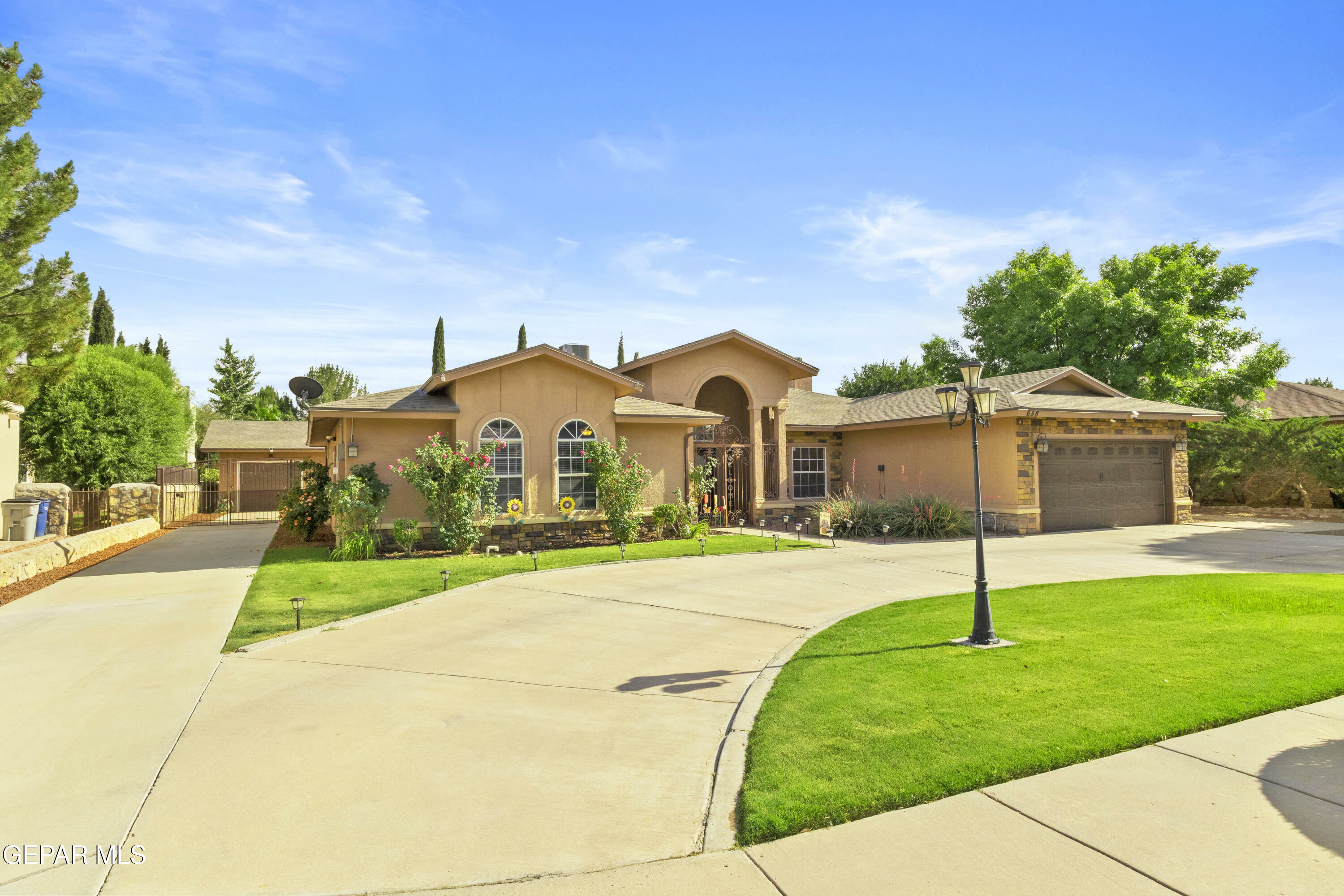 658 Sara Lynn Court  El Paso TX 79932 photo