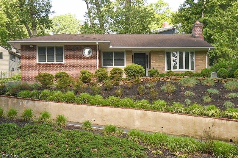 110 Division Ave  Summit City NJ 07901 photo