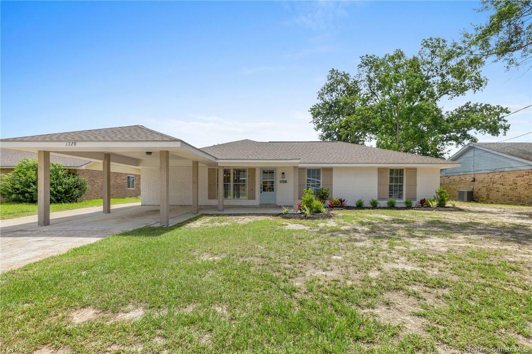 Property Photo: 1728 Myrtle Street LA 70669
