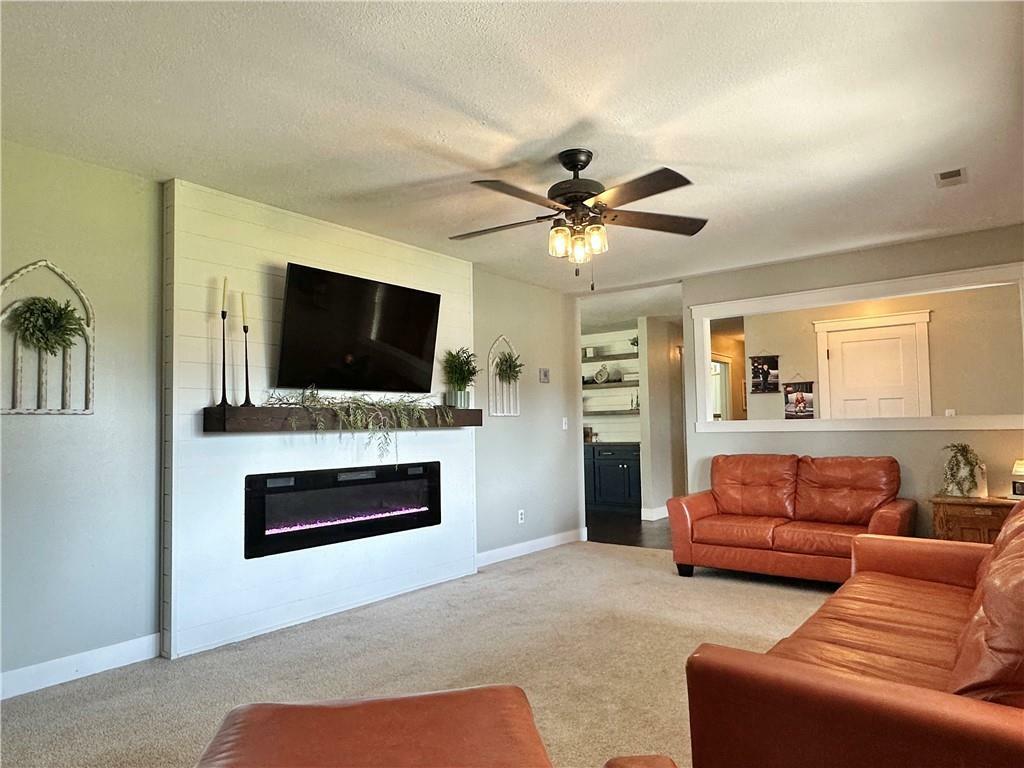 Property Photo: 2112 Mariner Road MO 64683