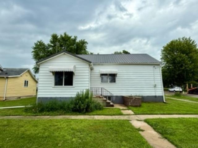 Property Photo: 200 NE 2nd Street IA 50676