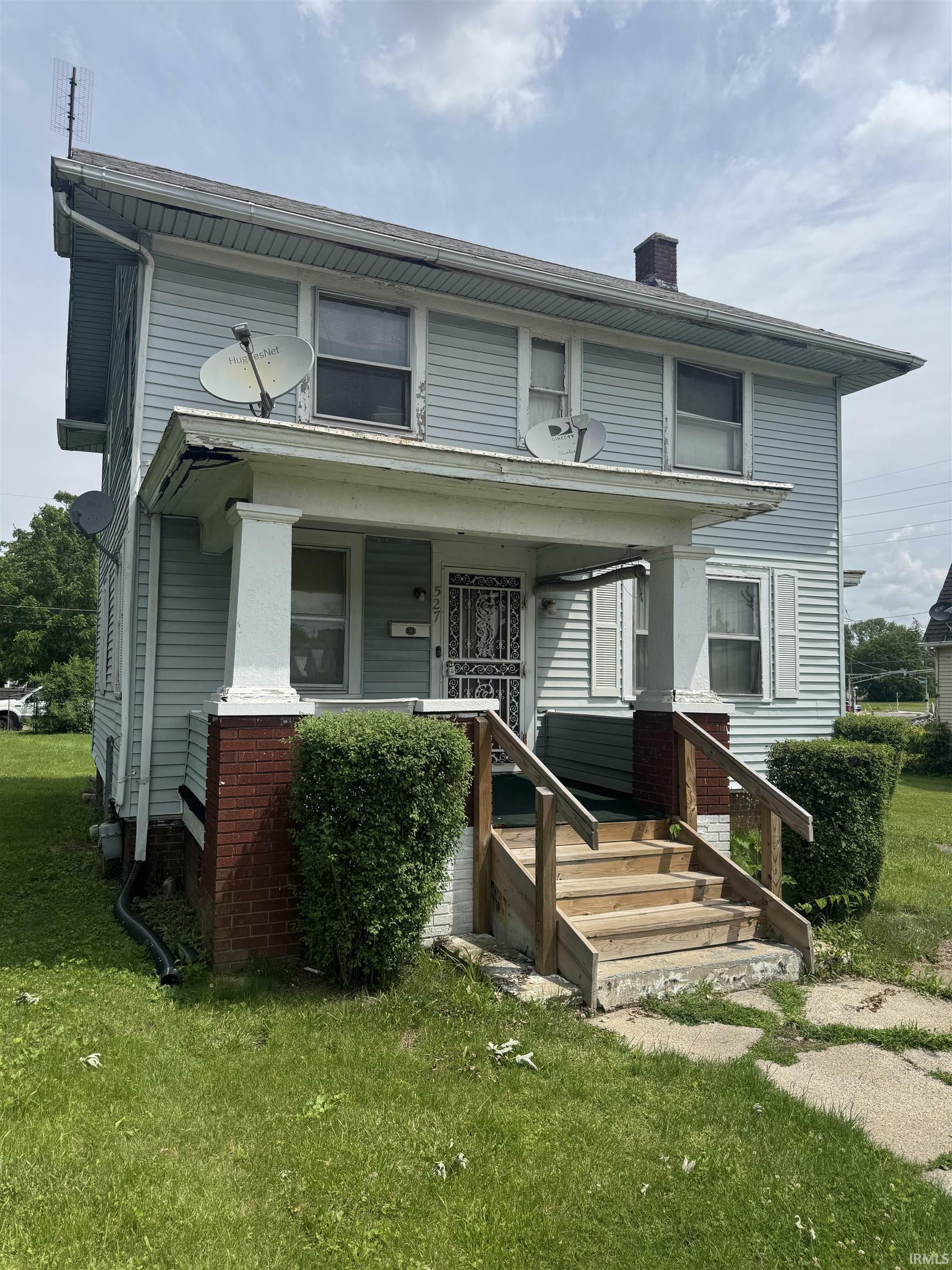Property Photo: 527 E Leith Street IN 46806