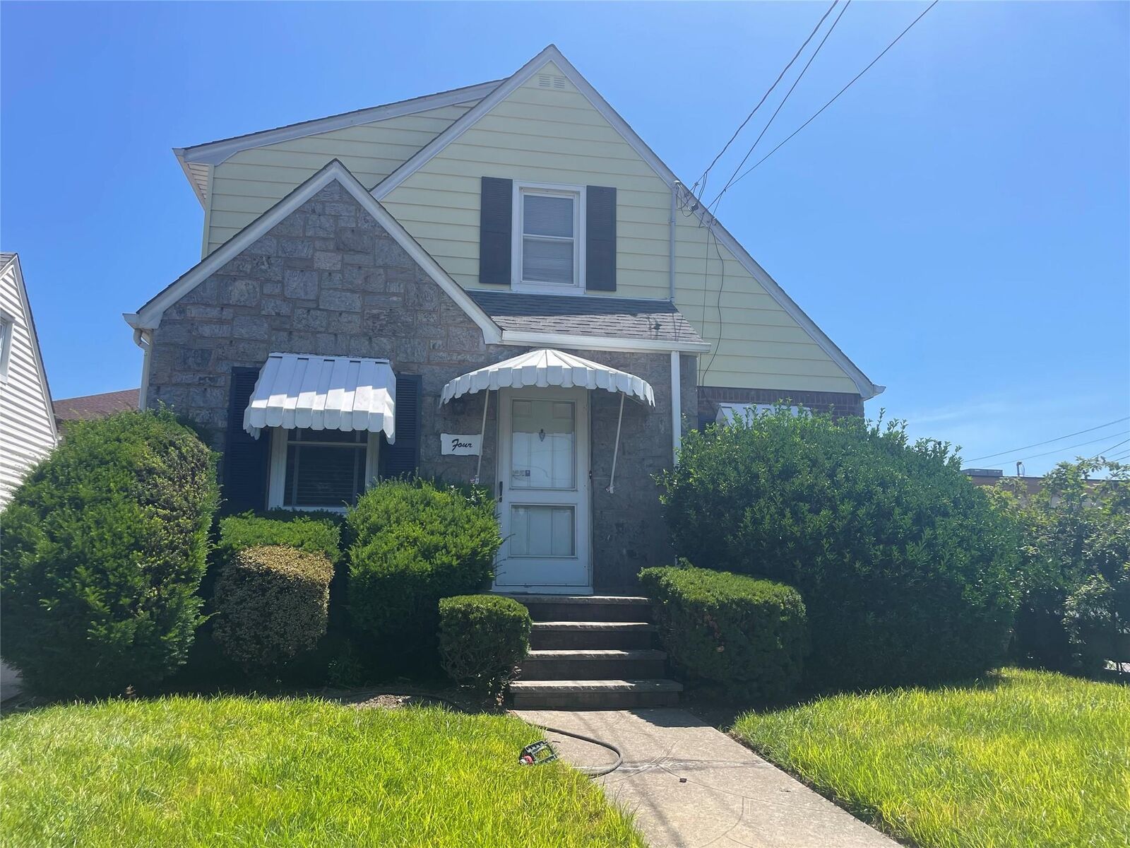 Property Photo:  4 New Hyde Park Road  NY 11040 