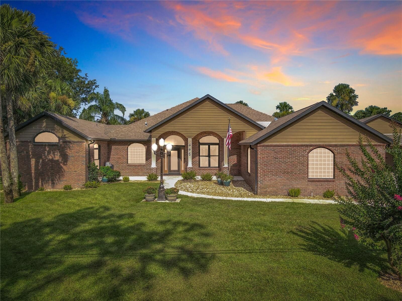 Property Photo: 448 Warrior Trail FL 32725