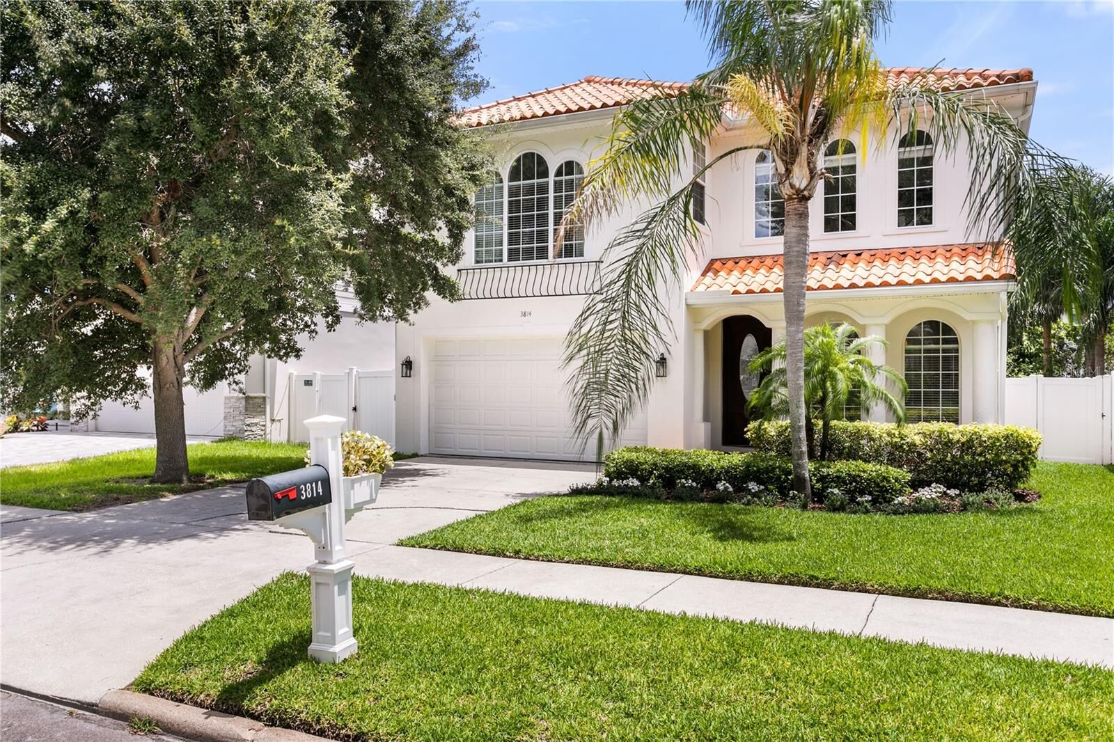 Property Photo:  3814 W Sevilla Street  FL 33629 