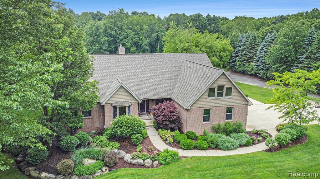 Property Photo: 4301 Rolling Acres Drive MI 48353 1613