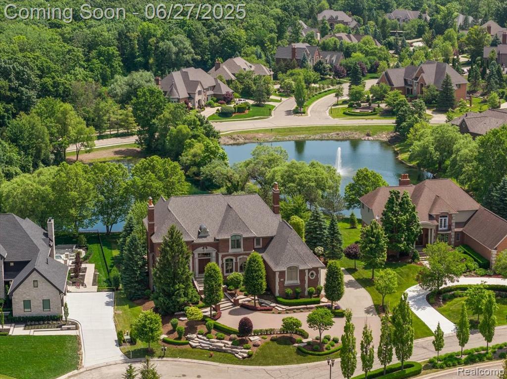 Property Photo: 2848 Croftshire Court MI 48306 4925