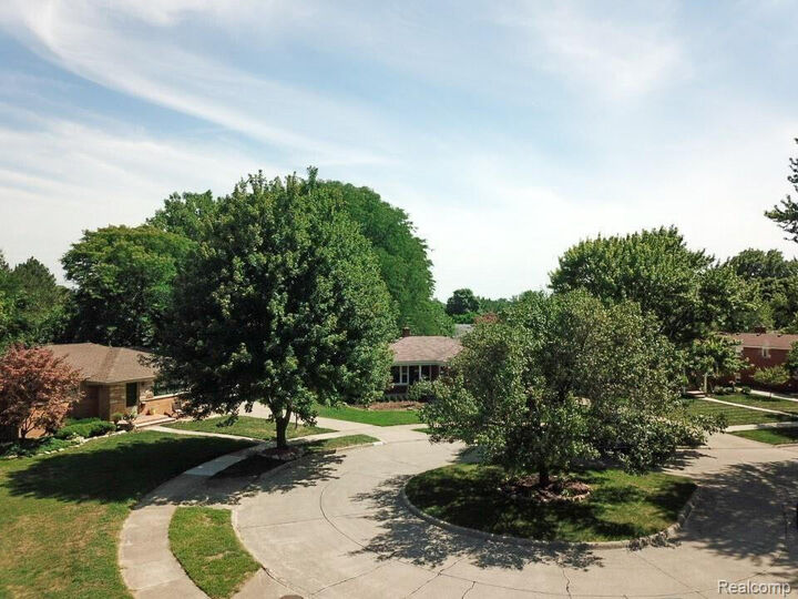 Property Photo: 14430 Shadywood Court MI 48170