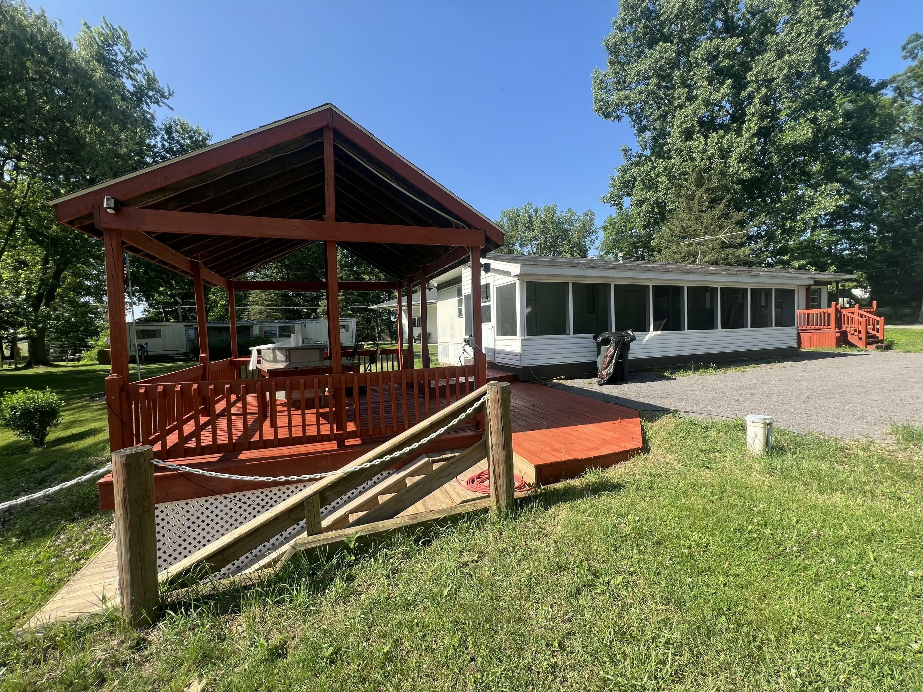 Property Photo: 6915 Rowley Drive MI 49266