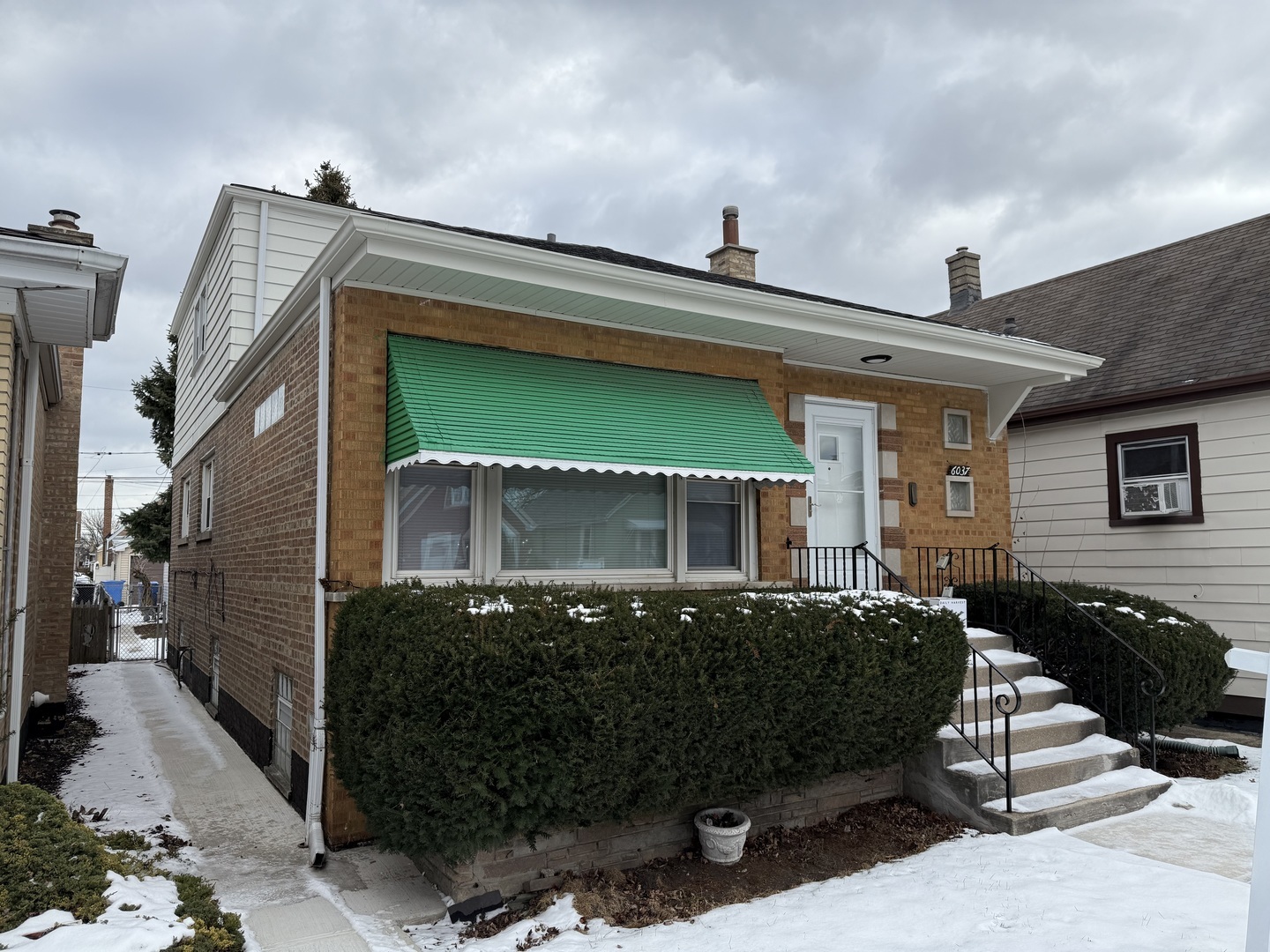 6037 S Mason Avenue  Chicago IL 60638 photo
