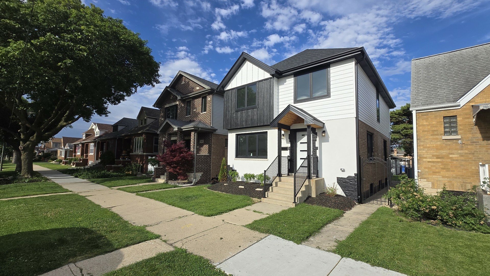 5443 S Rutherford Avenue  Chicago IL 60638 photo