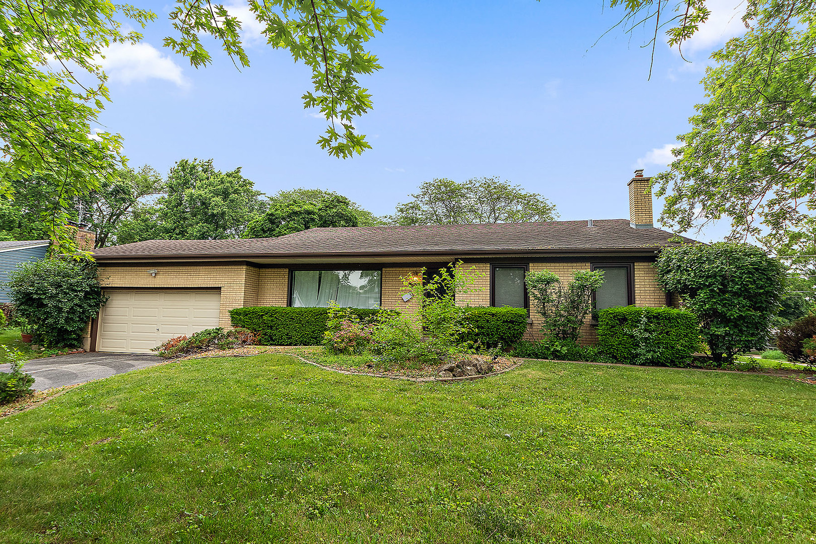 Property Photo:  500 Bunning Drive  IL 60516 