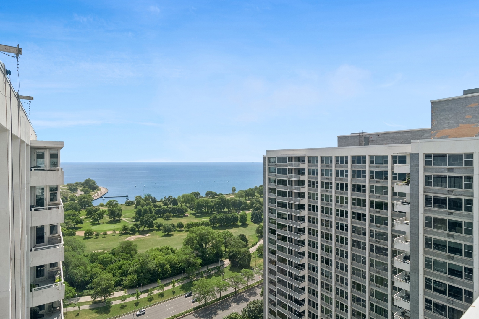 Property Photo: 4250 N Marine Drive 2927 IL 60613