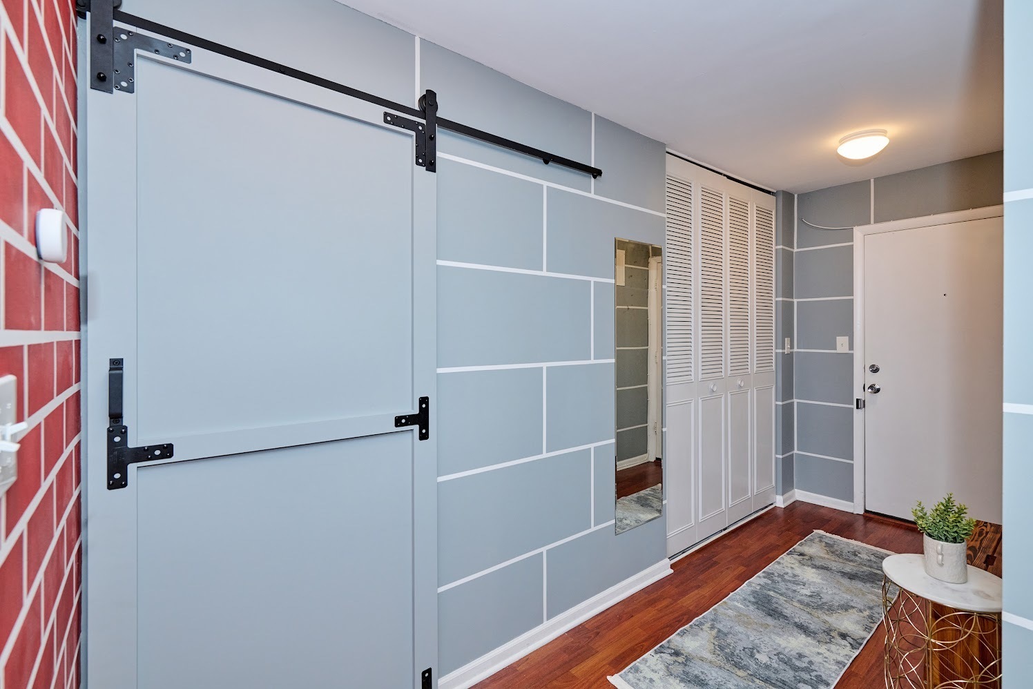 Property Photo: 6960 N Bell Avenue 407 IL 60645