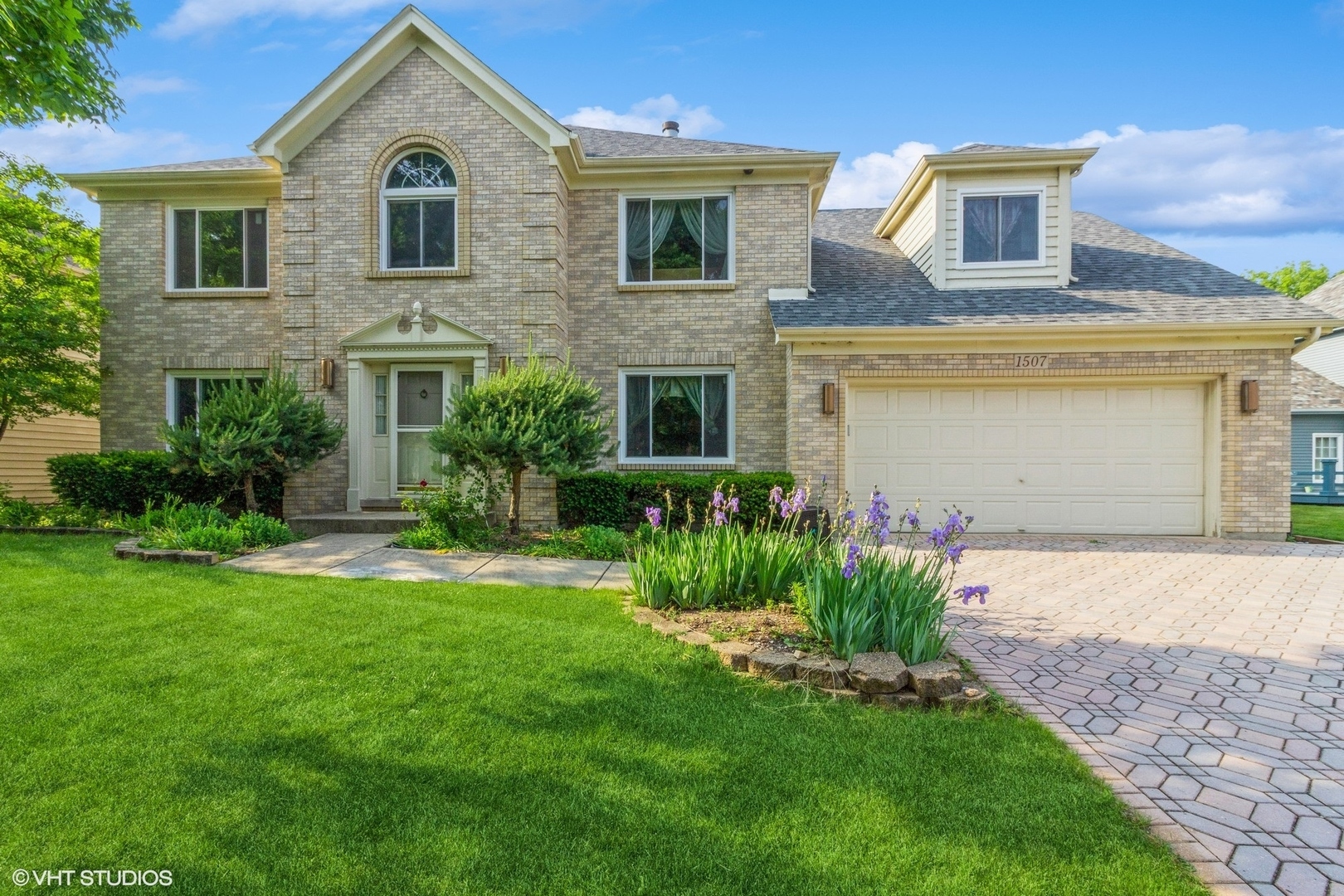 Property Photo:  1507 Ada Lane  IL 60540 