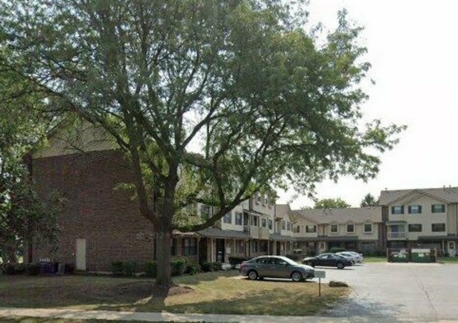 Property Photo: 1486 W Jefferson Avenue C IL 60540