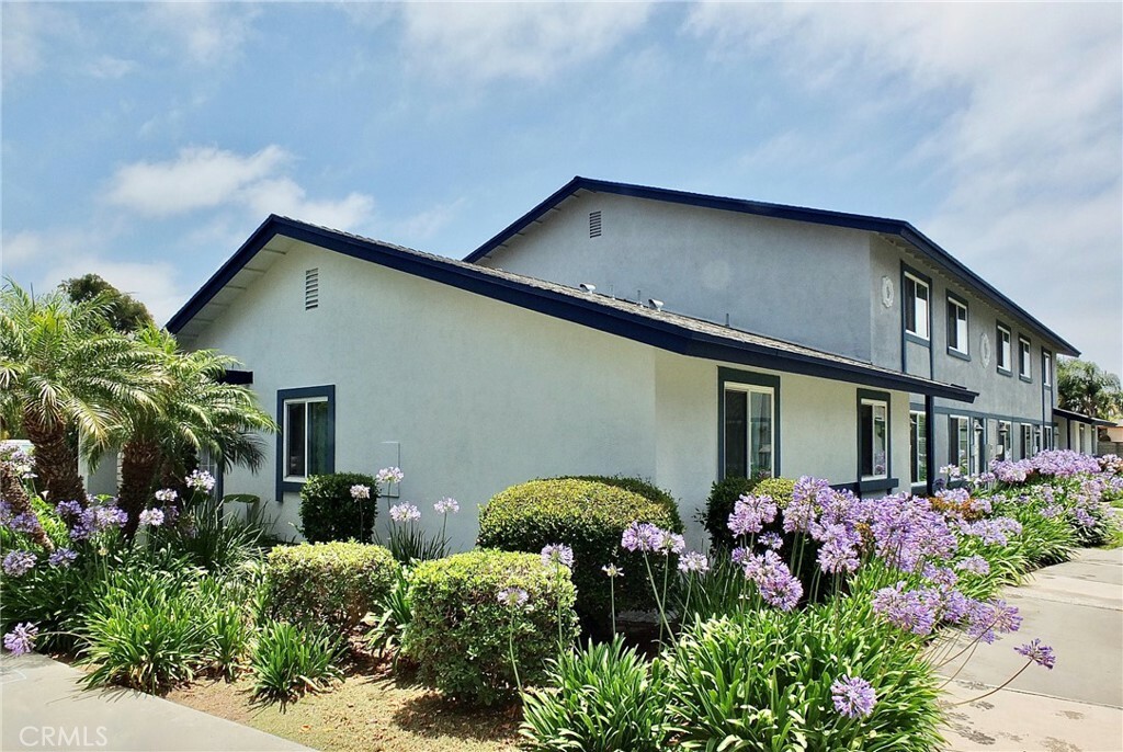 Property Photo: 16573 Pescado Lane 3A CA 92649