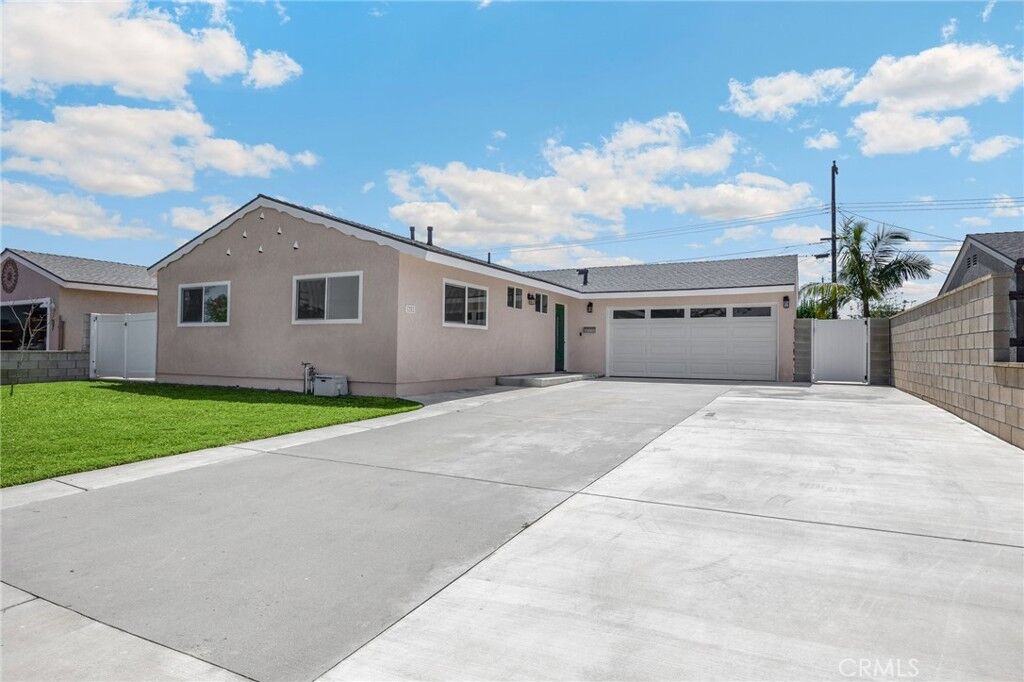 Property Photo:  1353 S Latona Street  CA 92804 