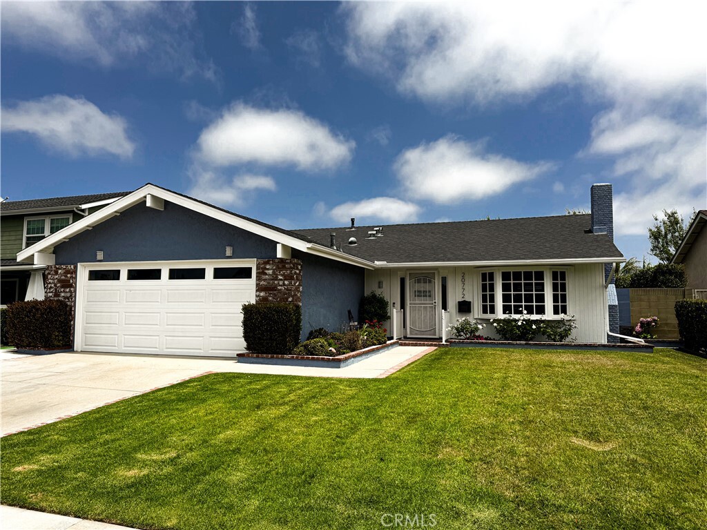 Property Photo: 20772 Hunter Lane CA 92646