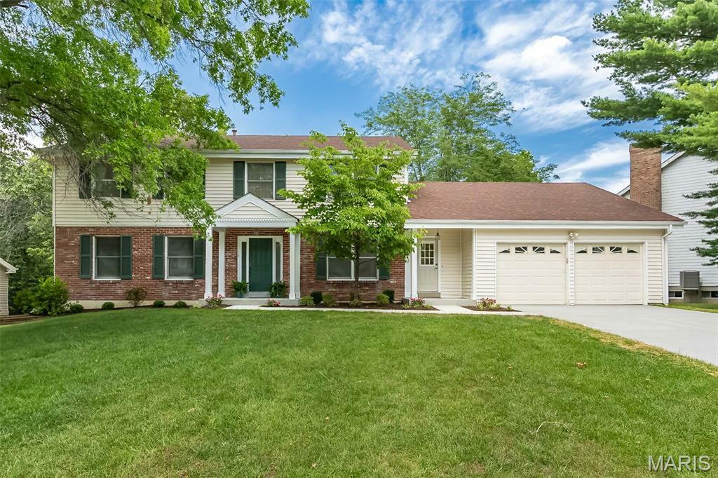 Property Photo:  2056 Meadowbrook Way Drive  MO 63017 