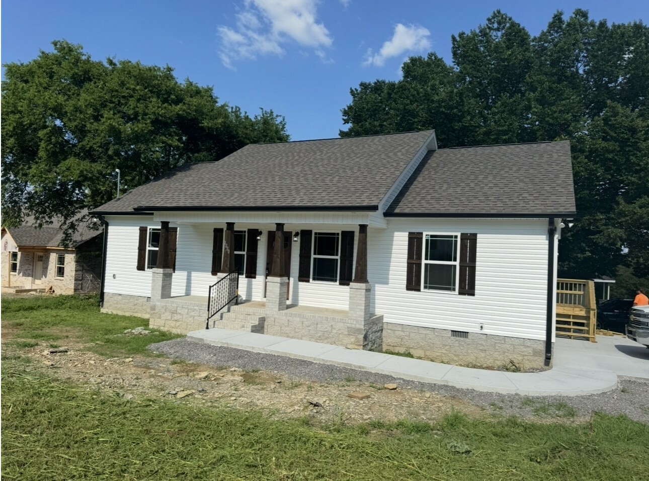 Property Photo: 1000 Woodbury TN 37160