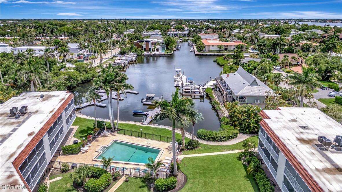 Property Photo: 1666 Osprey Avenue 106 FL 34102