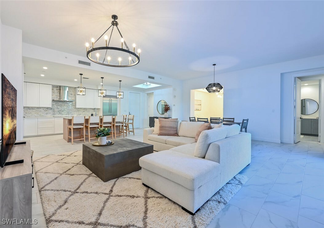 Property Photo: 1115 Central Avenue 243 FL 34102