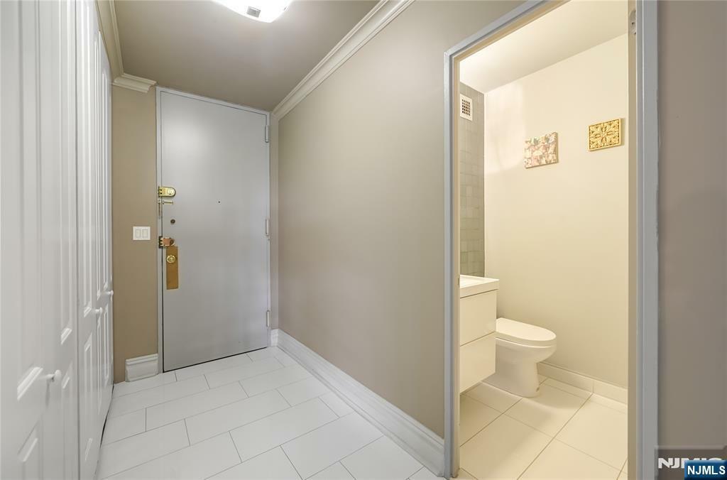 Property Photo: 5 Horizon 204 NJ 07024