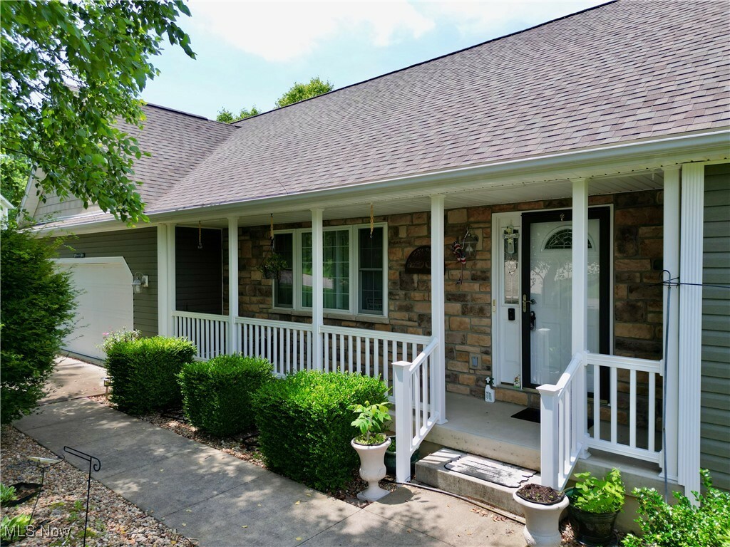 Property Photo:  1378 Donovan Way  OH 43701 