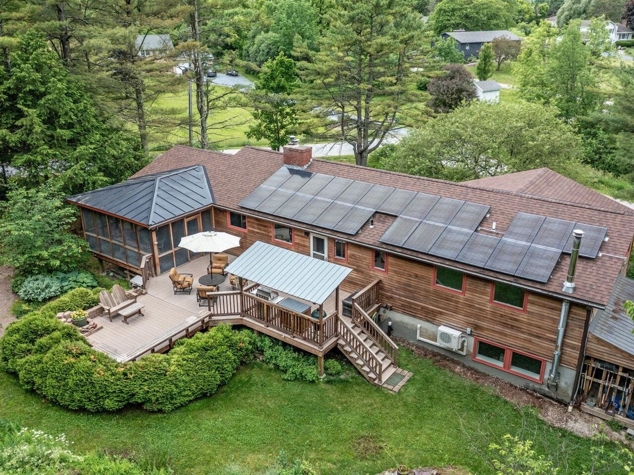 Property Photo: 16 Sutton Place VT 05445