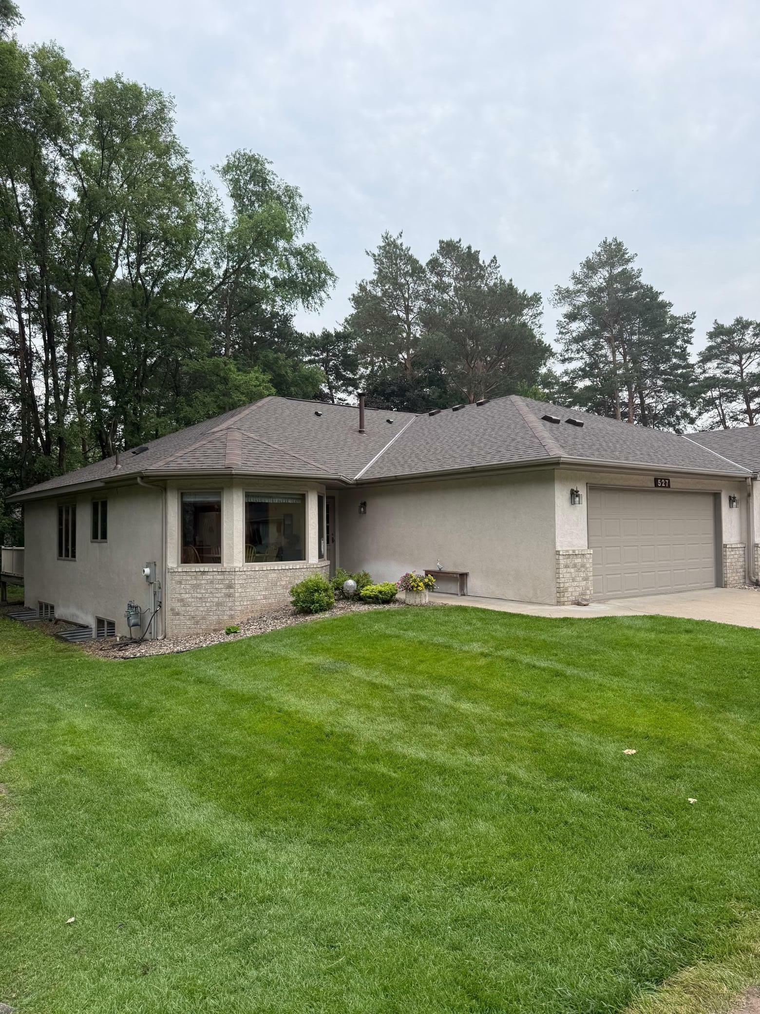 Property Photo: 527 Woodside Court MN 55379