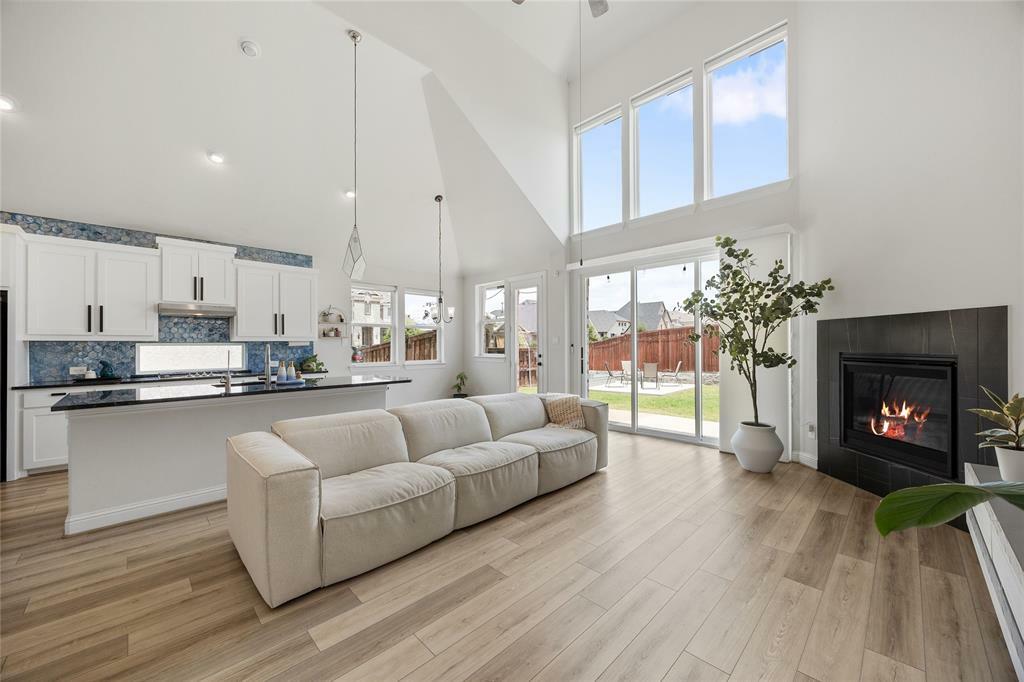 Property Photo: 101 Lavender Lane TX 75098