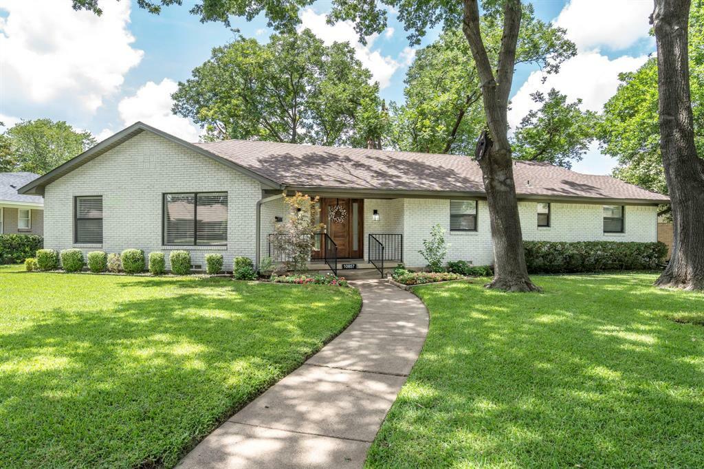Property Photo: 10857 Waterbridge Circle TX 75218
