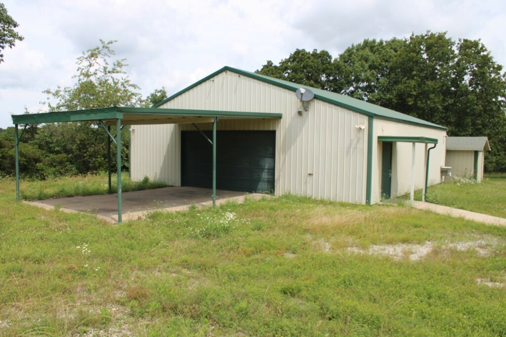 Property Photo: 8296 W 14 Highway AR 72662