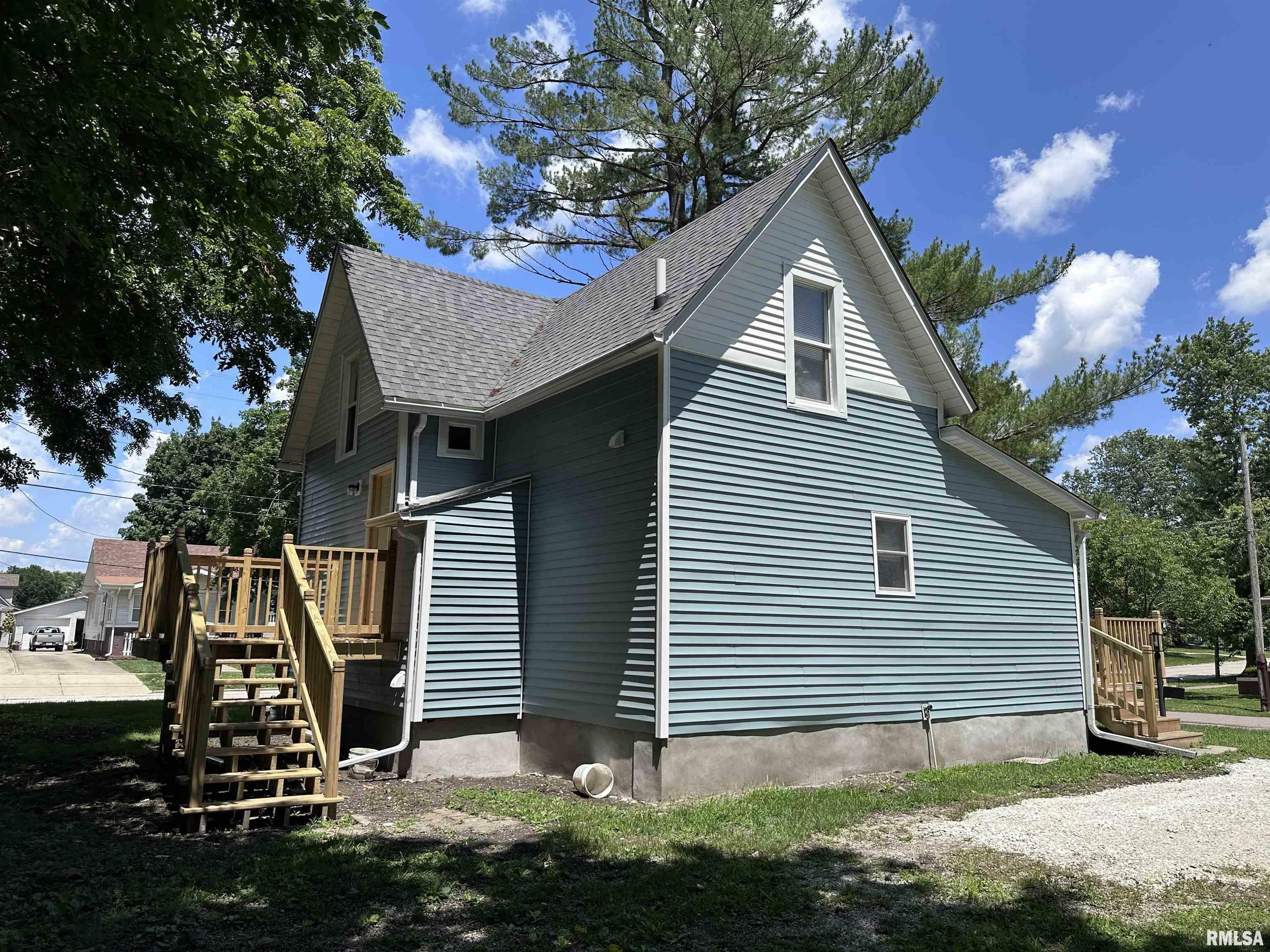 Property Photo:  594 Marston Avenue  IL 61401 