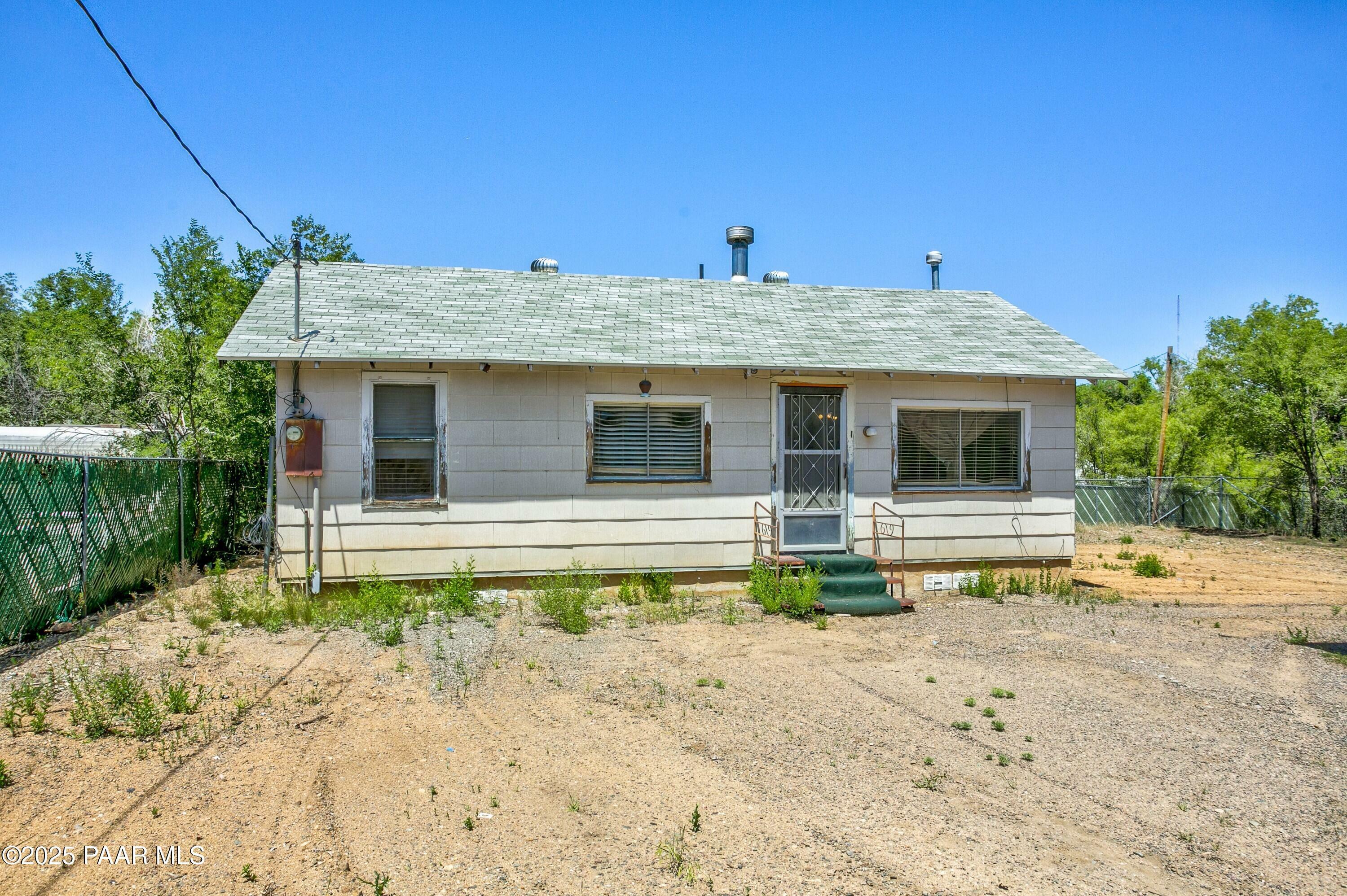 Property Photo:  514 N Washington Avenue  AZ 86301 