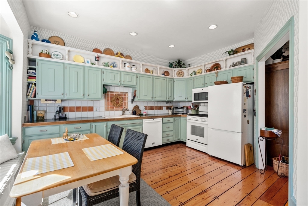 Property Photo: 31 Mead Street MA 02129